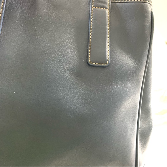 Coach L2S-7776 Hampton Tote Handbag. Navy Leather - Picture 5 of 7